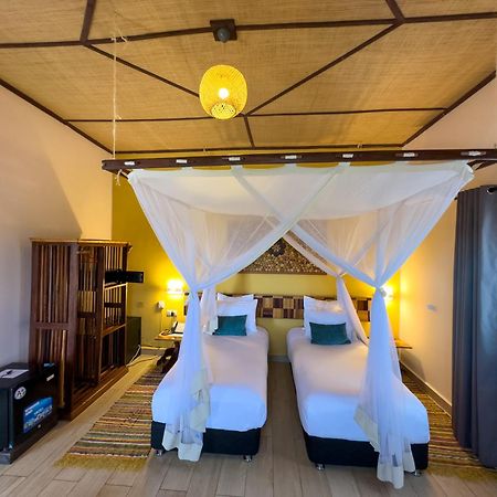 Bira Hotel Antsirabe Ngoại thất bức ảnh