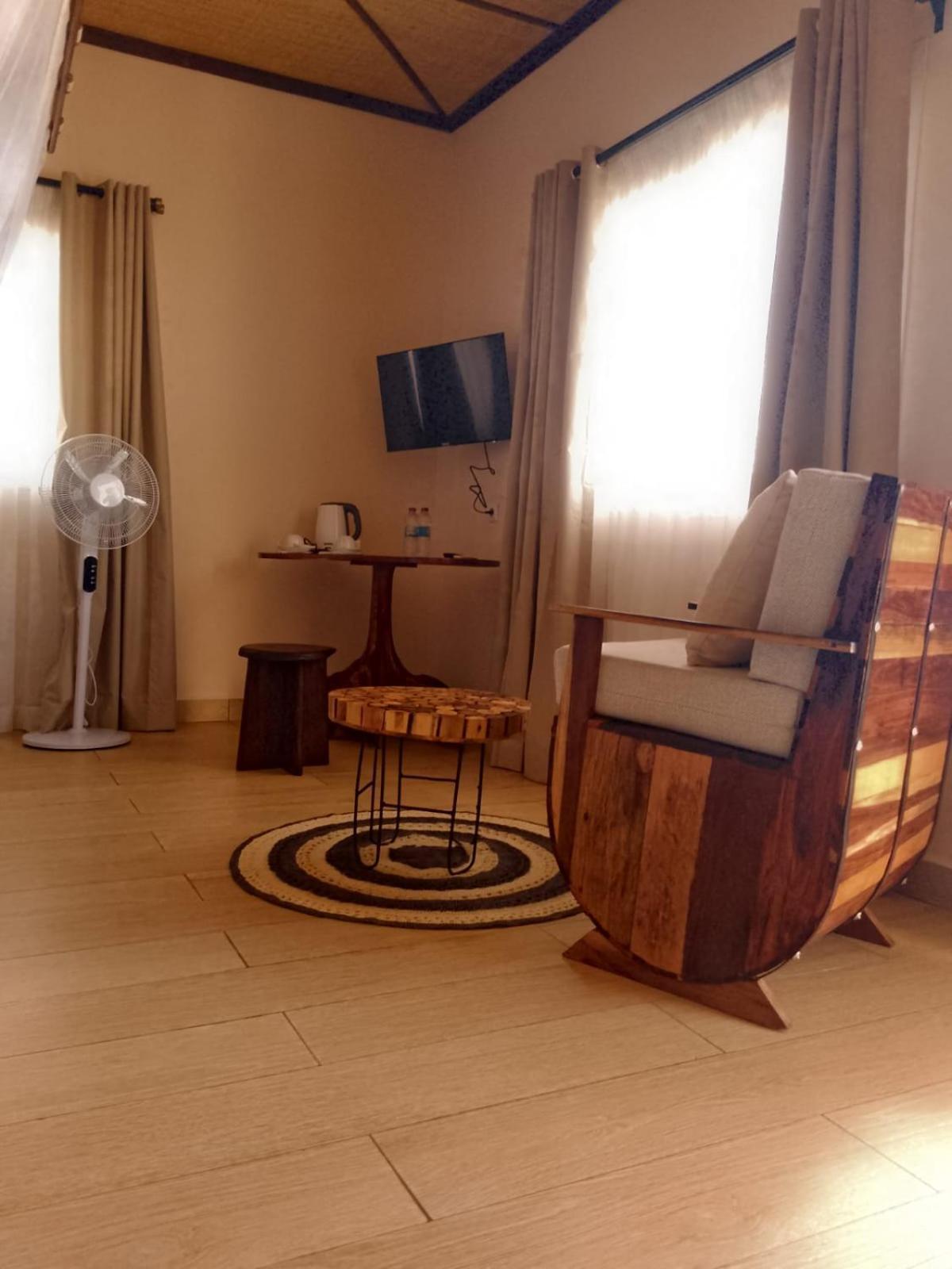 Bira Hotel Antsirabe Ngoại thất bức ảnh
