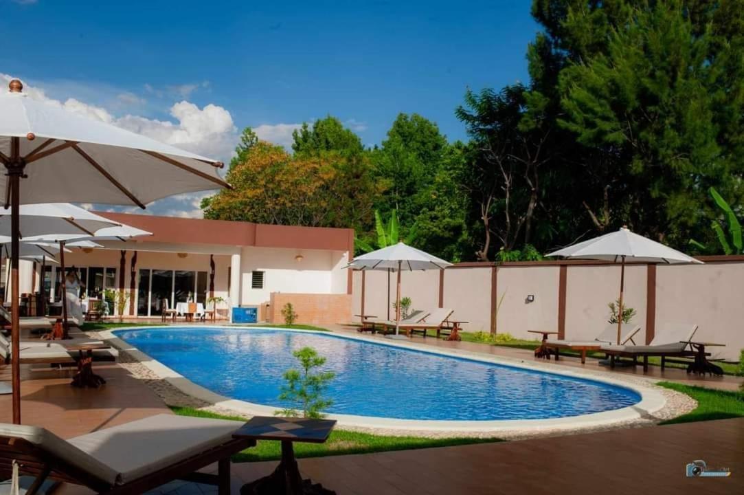 Bira Hotel Antsirabe Ngoại thất bức ảnh
