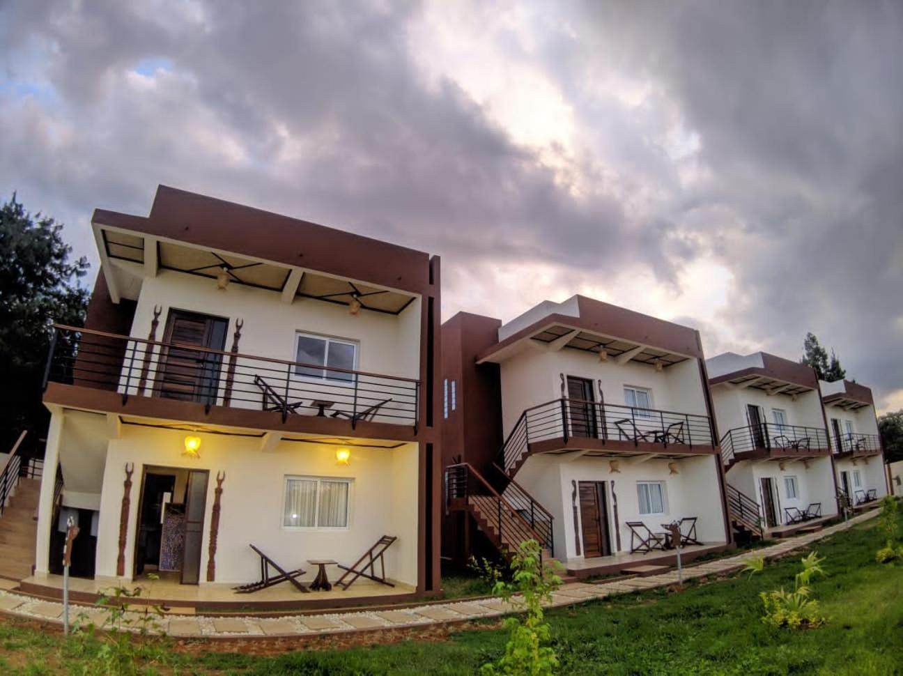 Bira Hotel Antsirabe Ngoại thất bức ảnh