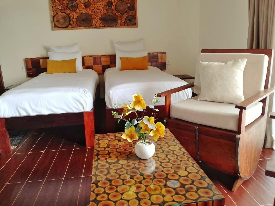 Bira Hotel Antsirabe Ngoại thất bức ảnh