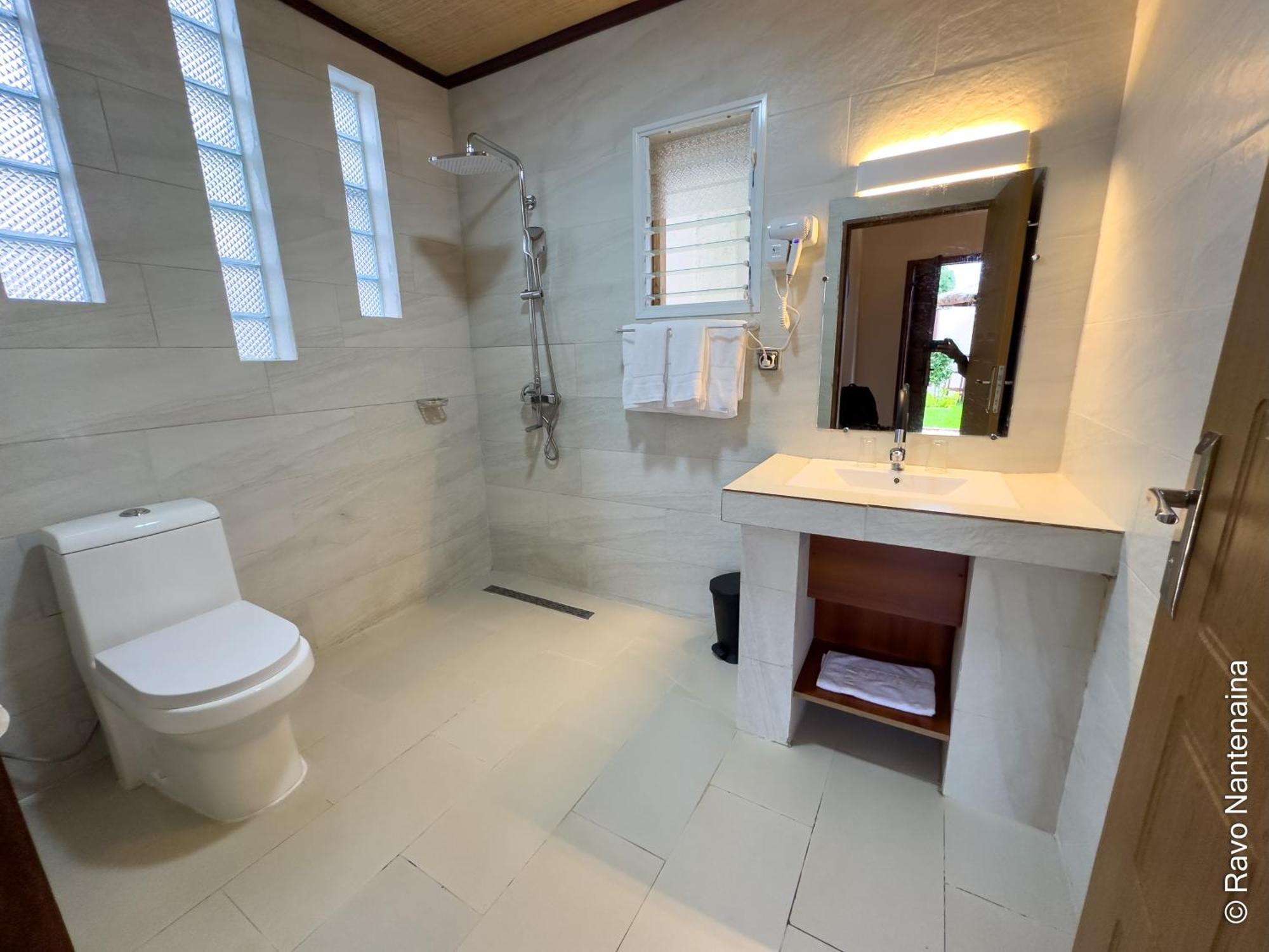 Bira Hotel Antsirabe Ngoại thất bức ảnh