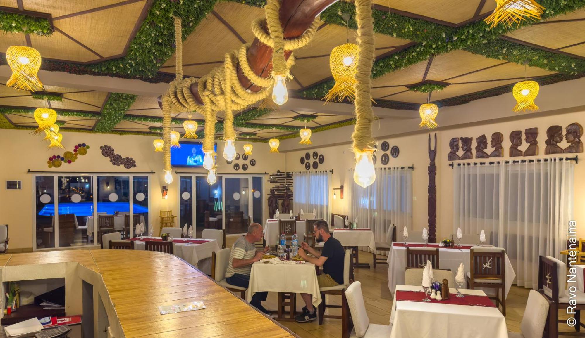 Bira Hotel Antsirabe Ngoại thất bức ảnh
