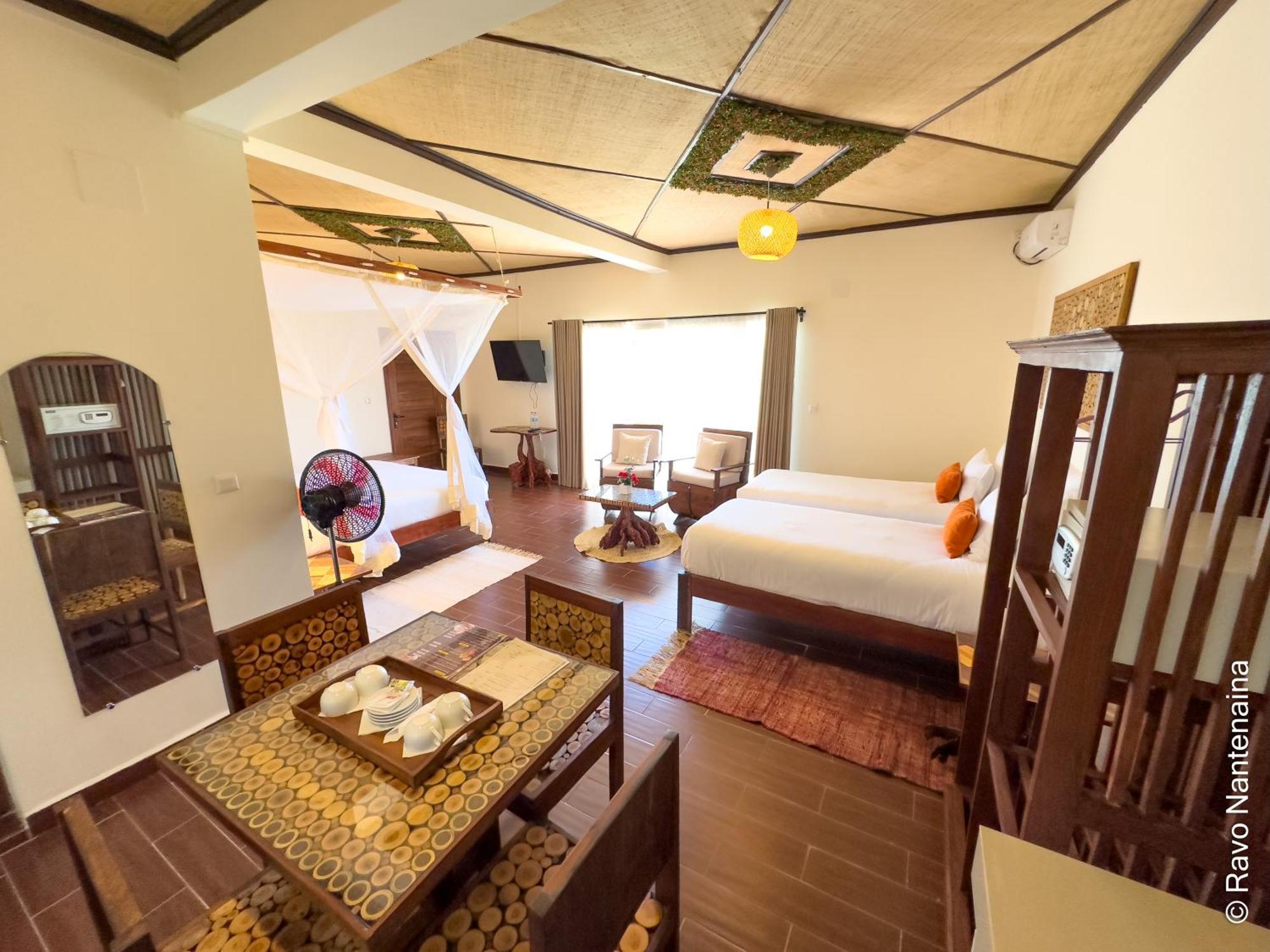 Bira Hotel Antsirabe Ngoại thất bức ảnh