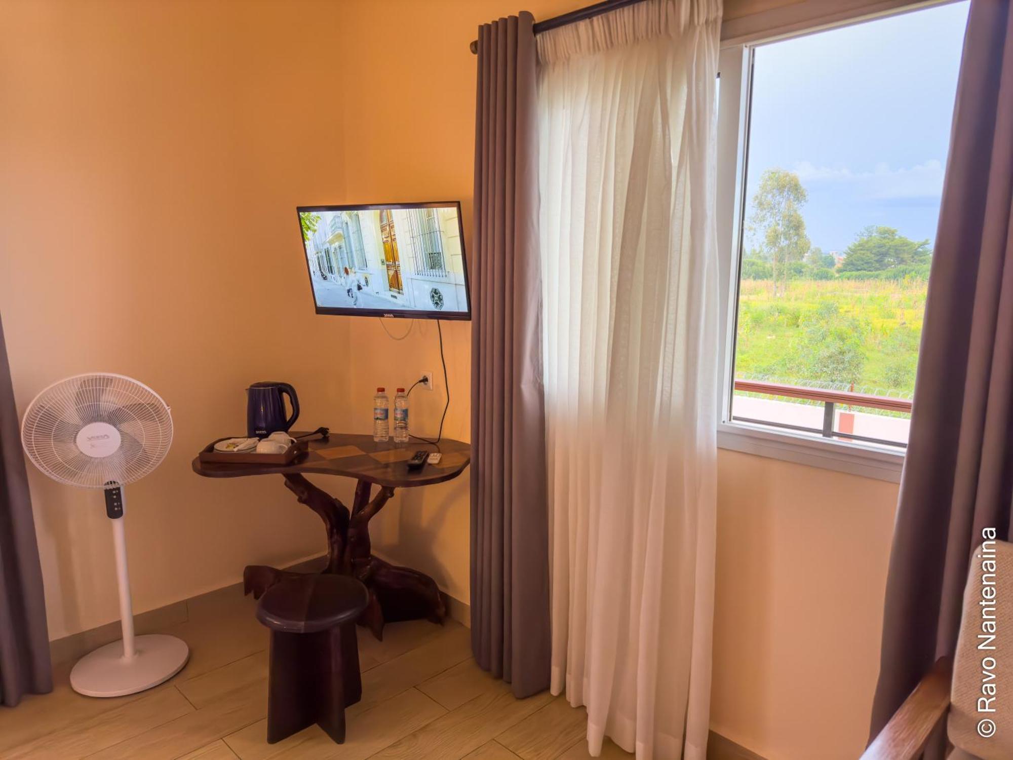 Bira Hotel Antsirabe Ngoại thất bức ảnh