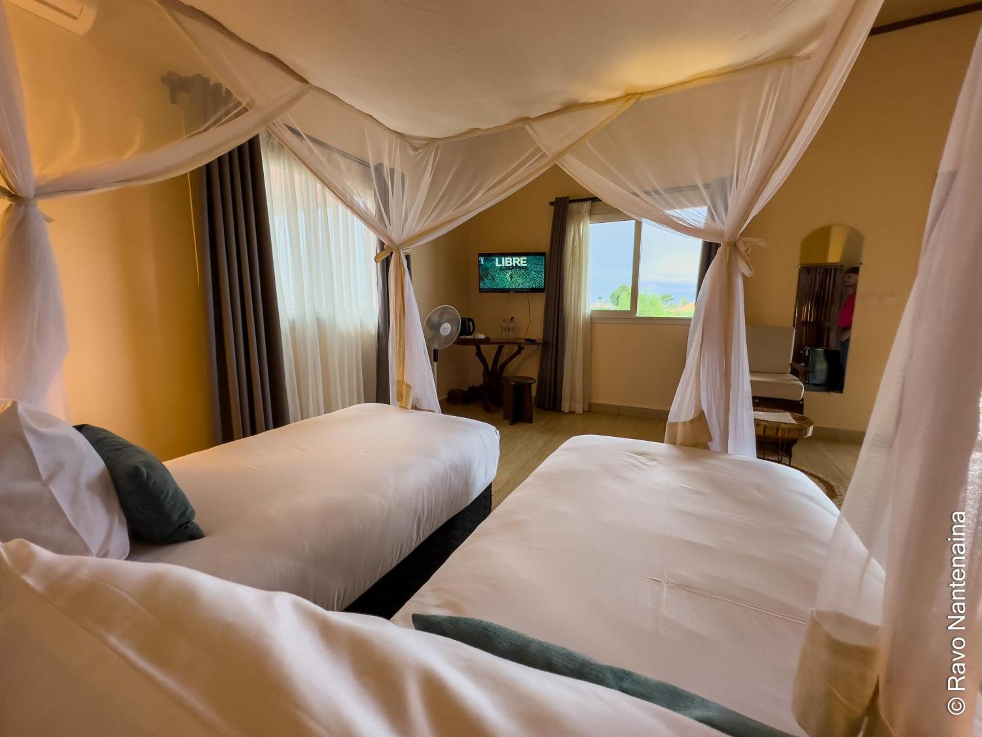 Bira Hotel Antsirabe Ngoại thất bức ảnh